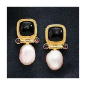 14k Arnsworth Castle Onyx, Pearl and Garnet Earrings