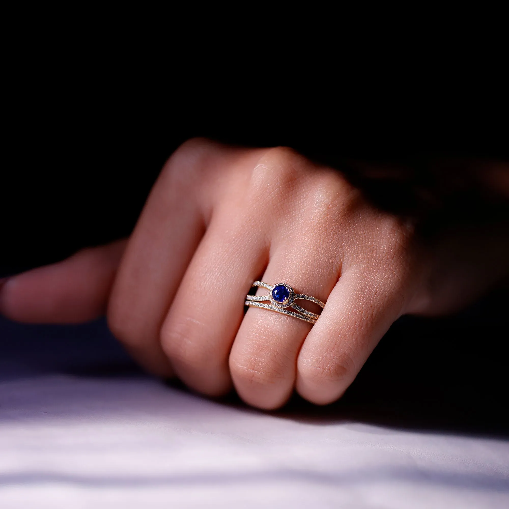 Blue Sapphire Wedding Ring Set with Diamond