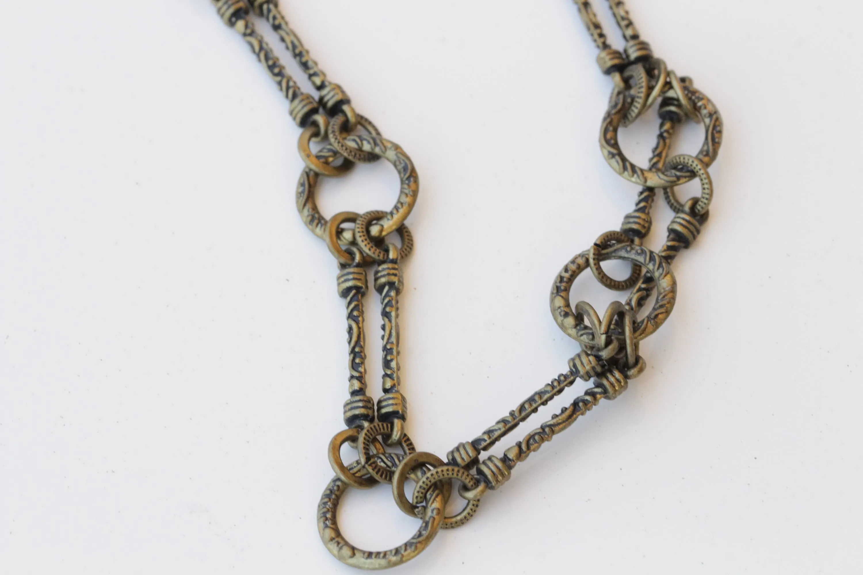 BRONZE LONG NECKLACE