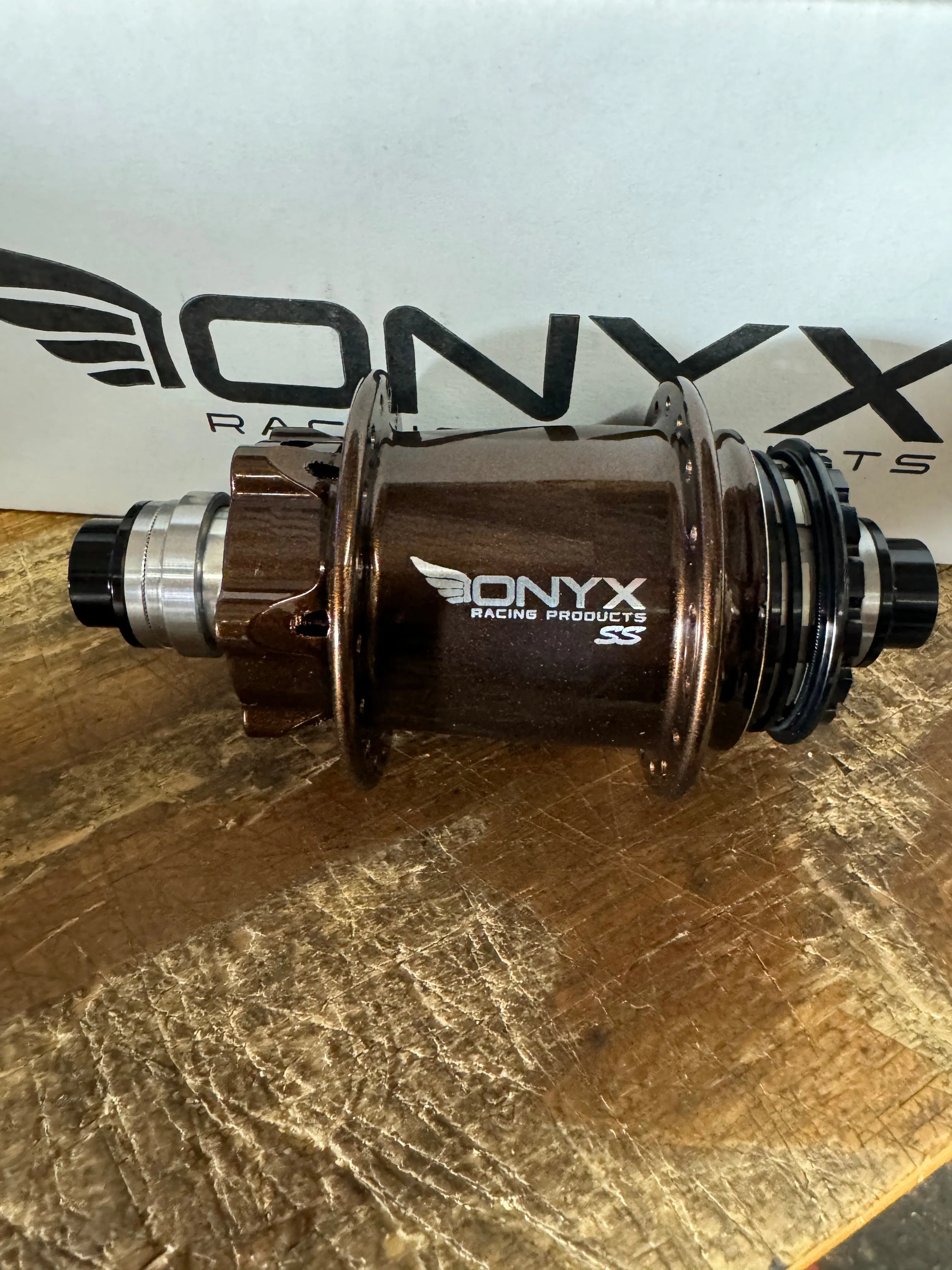 Onyx Hubs Cotm whiskey bronze