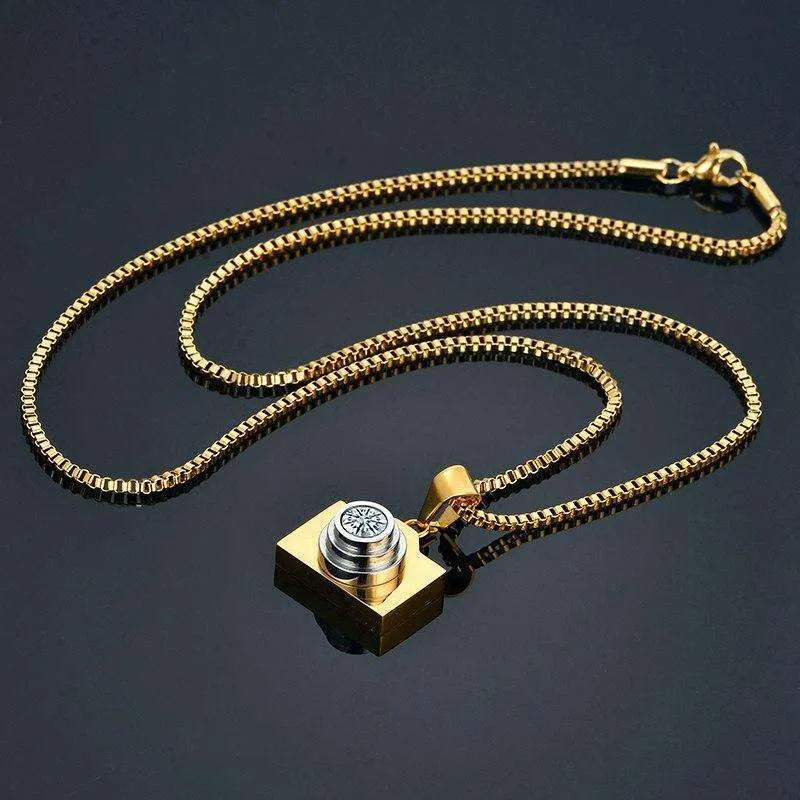 Versailles Camera Pendant Necklace